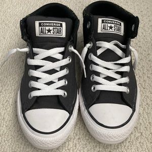 NWOT Converse size US5
